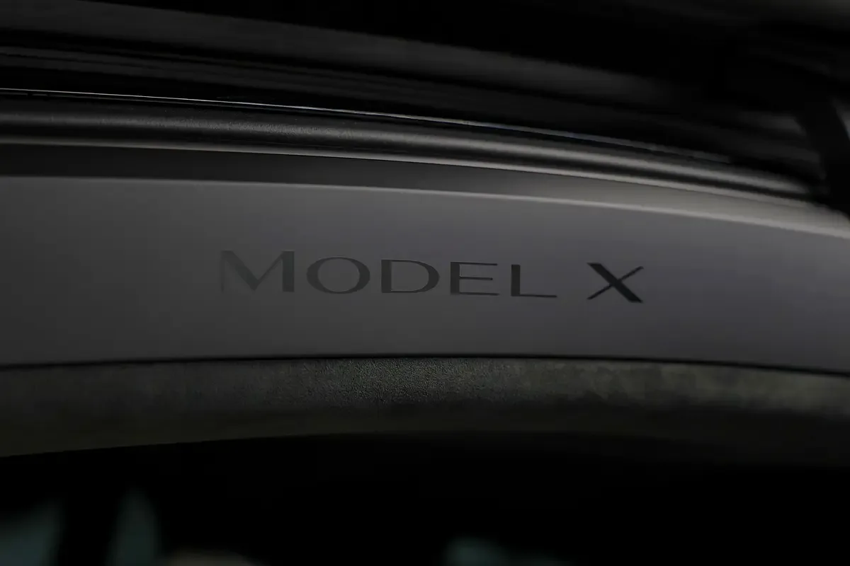 Tesla Model X AT 4WD (1020 حصان) - 20