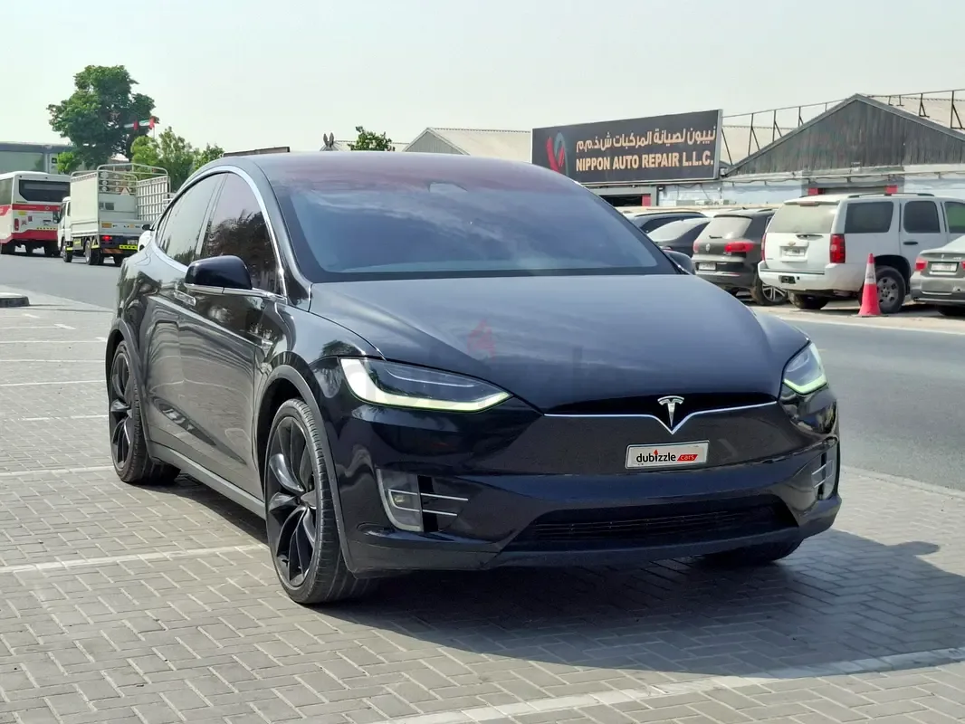 Tesla Model X AT 4WD (333 hp)