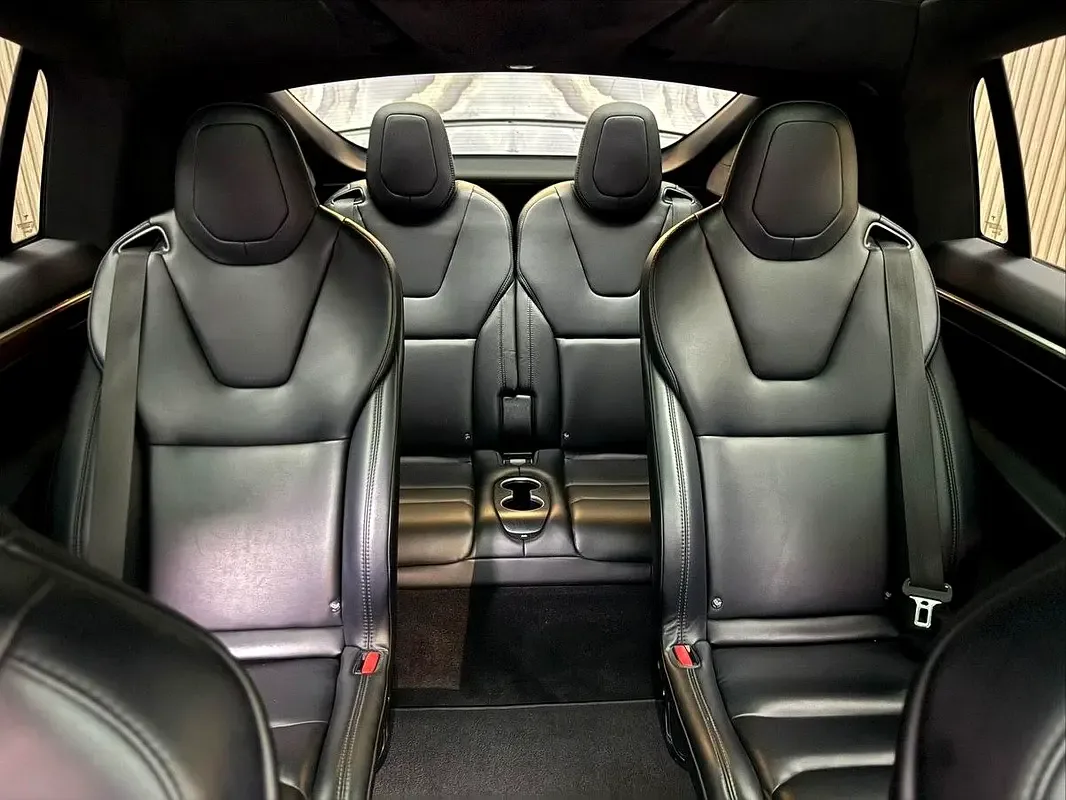 Tesla Model X AT 4WD (333 hp) - 14