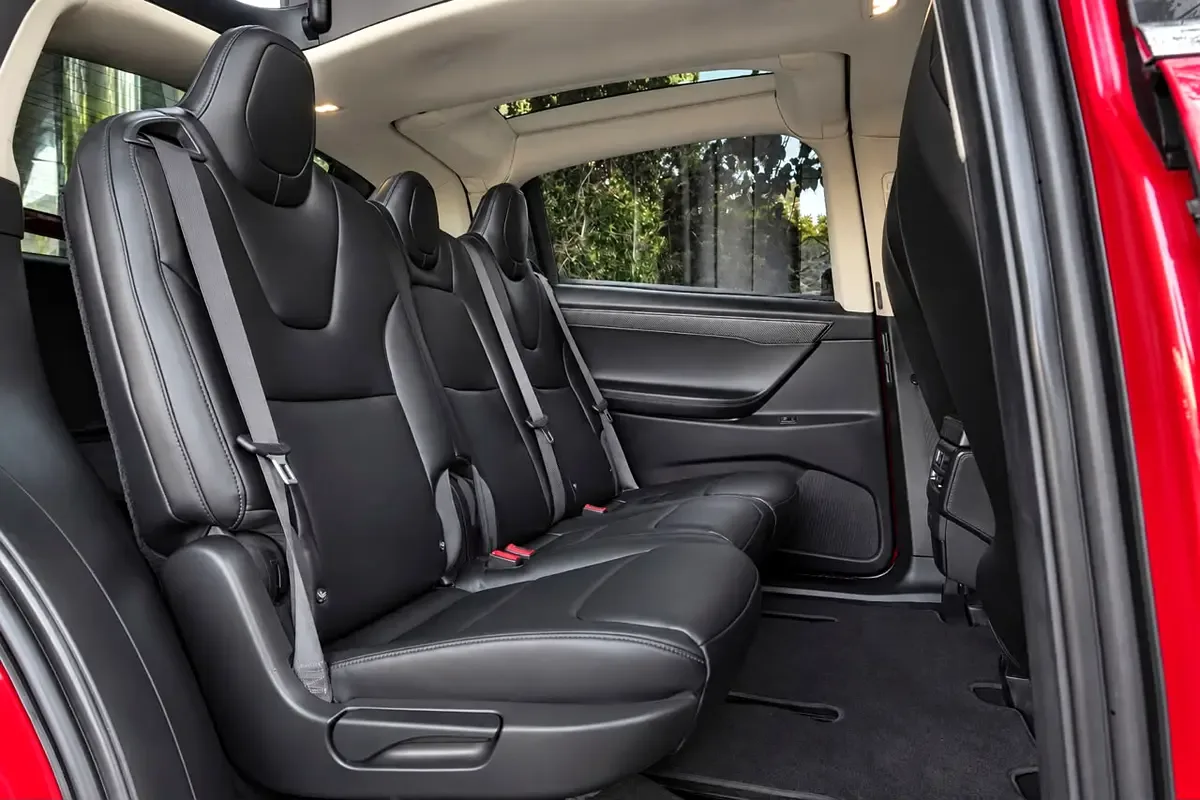 Tesla Model X AT 4WD (562 حصان) - 7