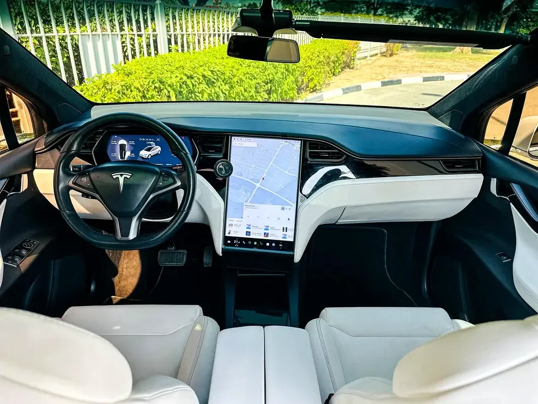 Tesla Model X E AT AWD (762 حصان) - 7
