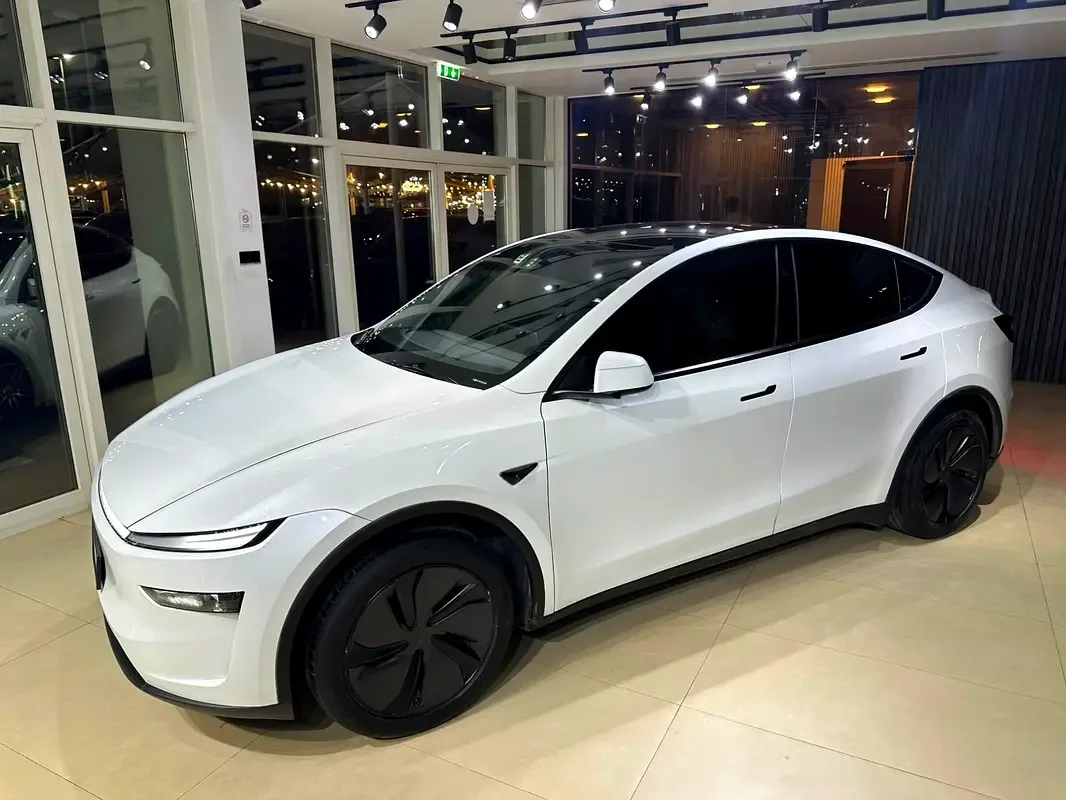 Tesla Model Y AT (264 حصان) - 3