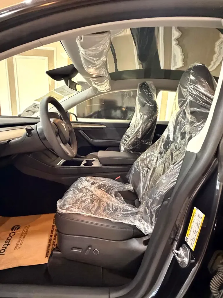 Tesla Model Y AT (271 hp) - 4