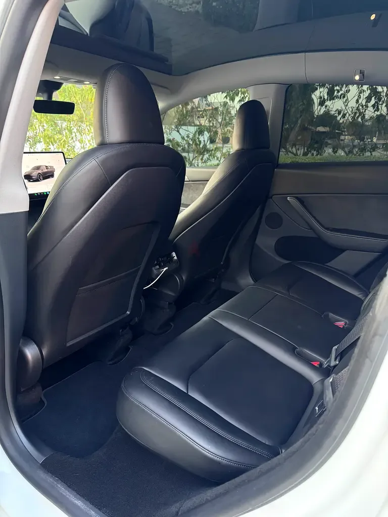 Tesla Model Y AT (271 حصان) - 6