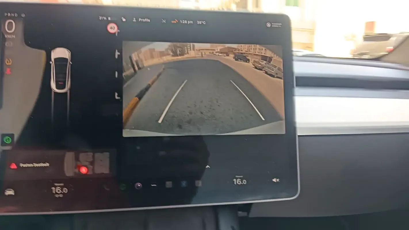 Tesla Model Y AT (299 hp) - 6