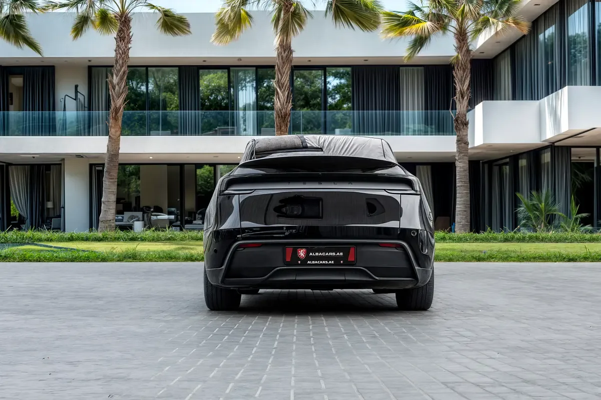 Tesla Model Y AT (299 حصان) - 5