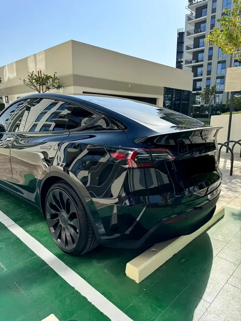Tesla Model Y AT (299 حصان) - 9