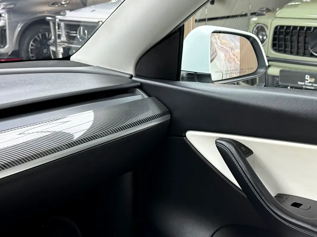 Tesla Model Y AT 4WD (450 hp) - 18
