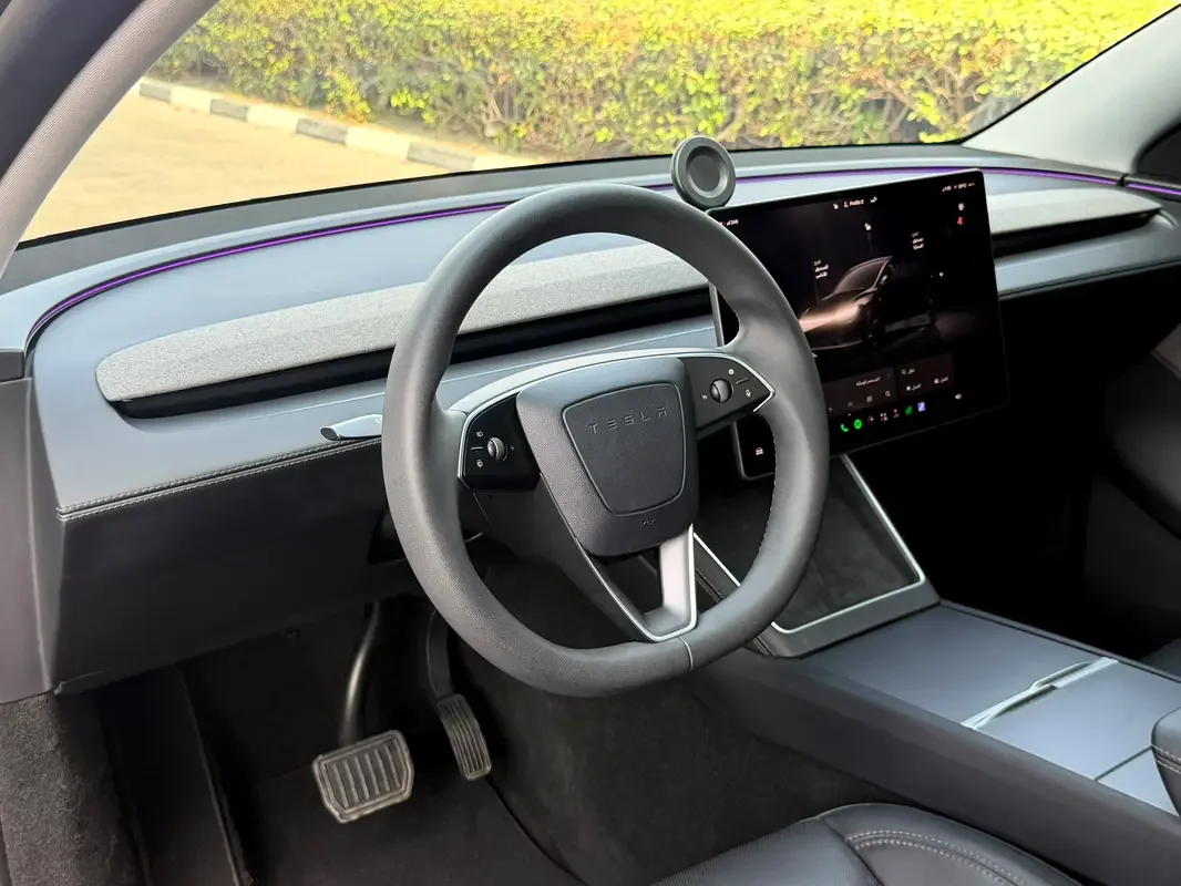 Tesla Model Y AT RWD (299 حصان) - 7