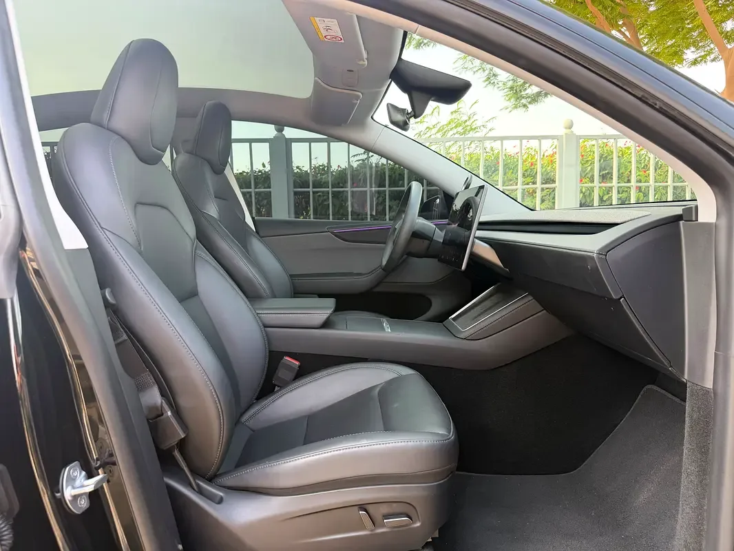 Tesla Model Y AT RWD (299 حصان) - 13