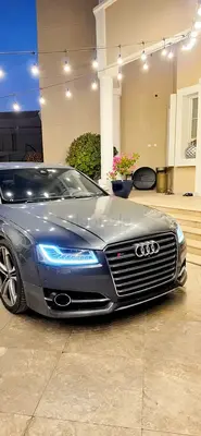 Audi S8