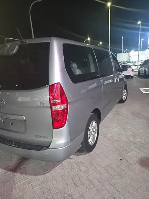 Hyundai H-1