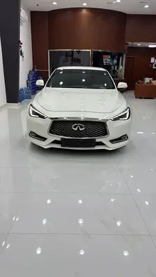 Infiniti Q60