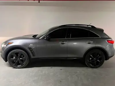 Infiniti QX70