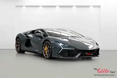 Lamborghini Revuelto