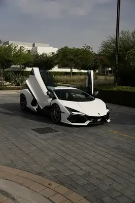 Lamborghini Revuelto