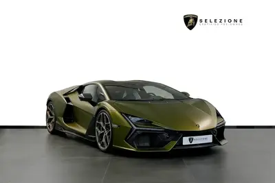 Lamborghini Revuelto