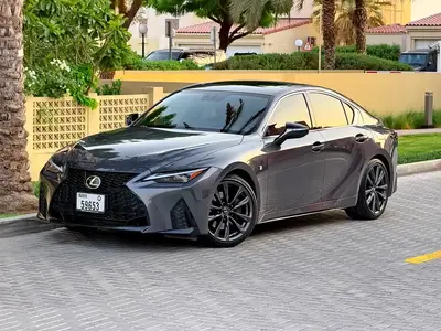 Lexus IS