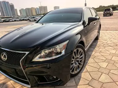 Lexus LS