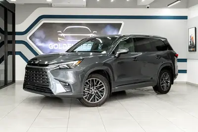Lexus TX
