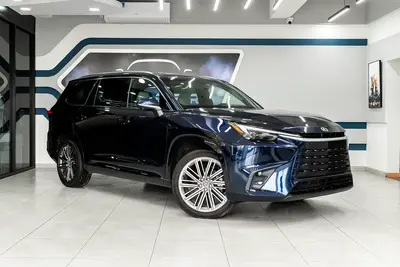 Lexus TX