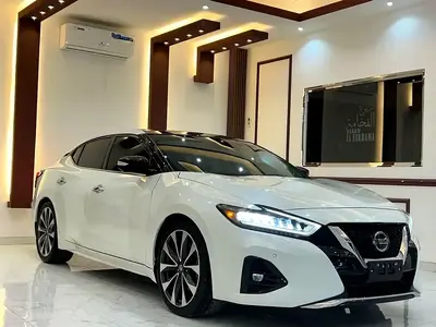 Nissan Maxima