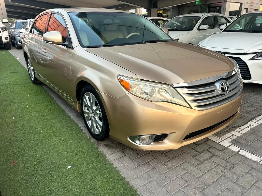 Toyota Avalon 3.5 AT (272 hp)