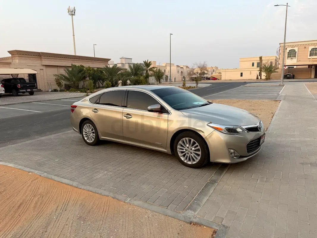 Toyota Avalon 3.5 AT (277 hp)