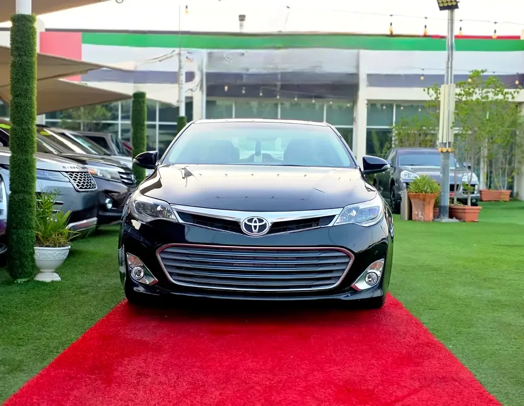 Toyota Avalon 3.5 AT (277 hp)