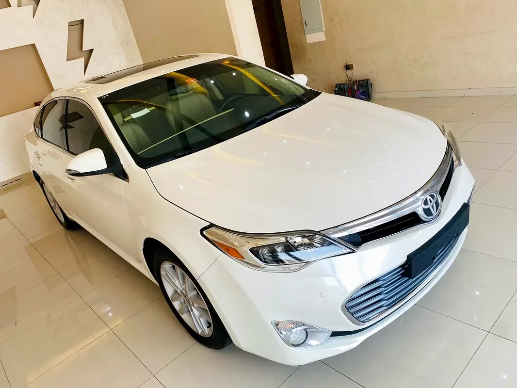Toyota Avalon 3.5 AT (277 حصان) - 3
