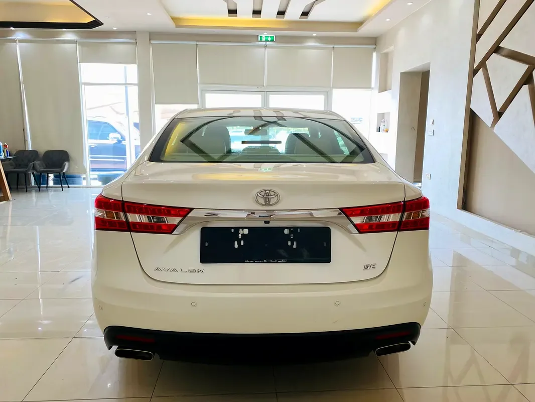 Toyota Avalon 3.5 AT (277 حصان) - 4