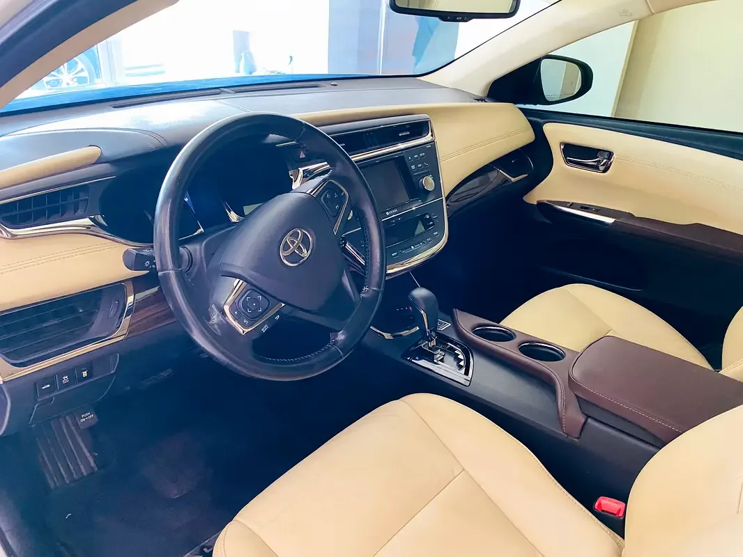 Toyota Avalon 3.5 AT (277 حصان) - 12