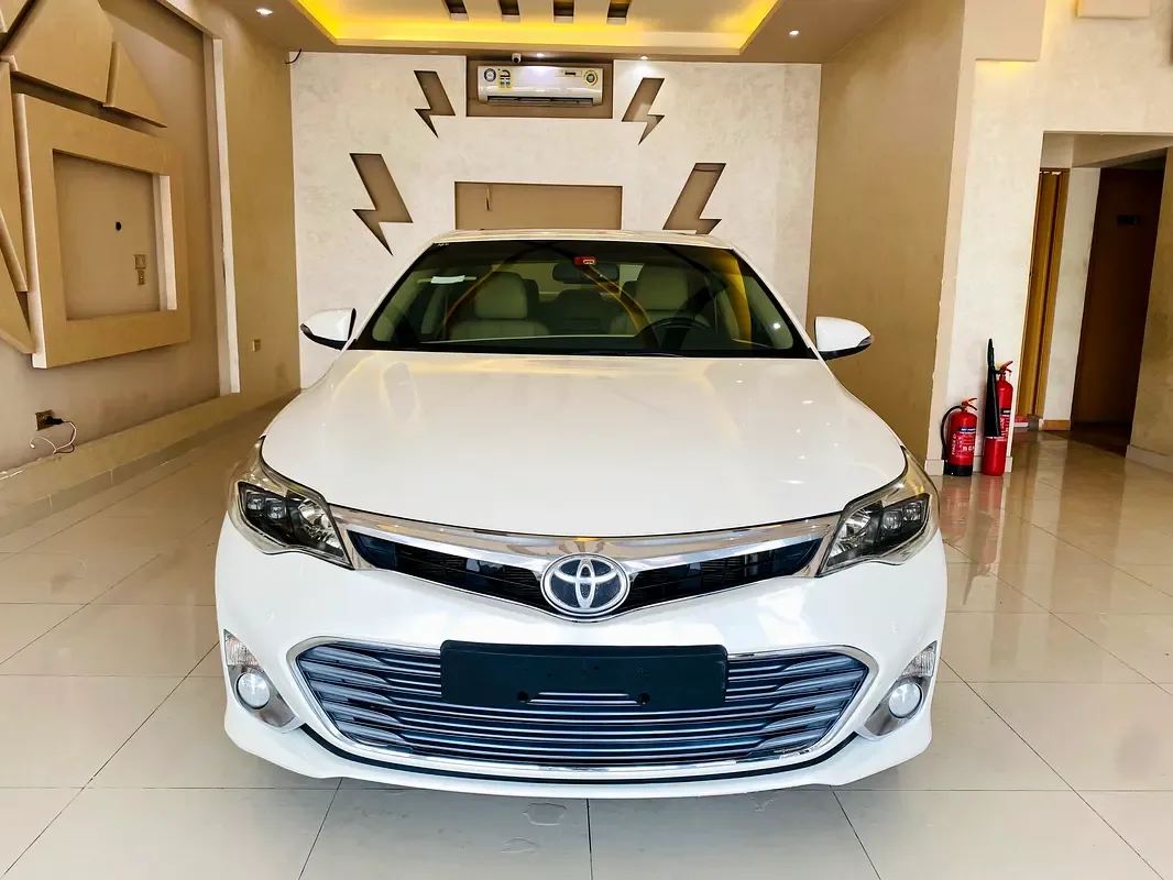 Toyota Avalon 3.5 AT (277 حصان) - 17