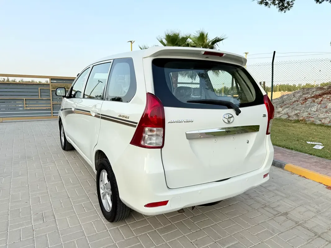 Toyota Avanza 1.5 AT RWD (102 hp) - 11