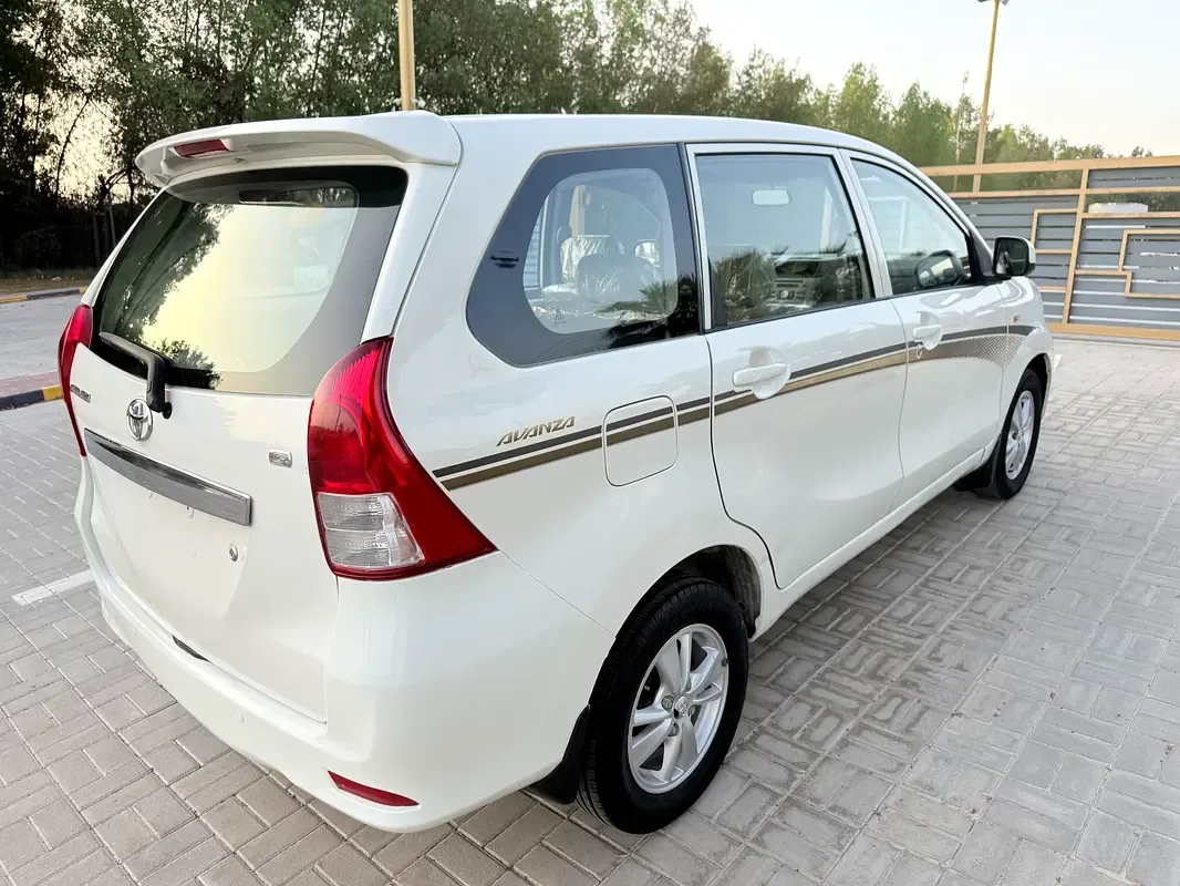 Toyota Avanza 1.5 AT RWD (102 hp) - 10
