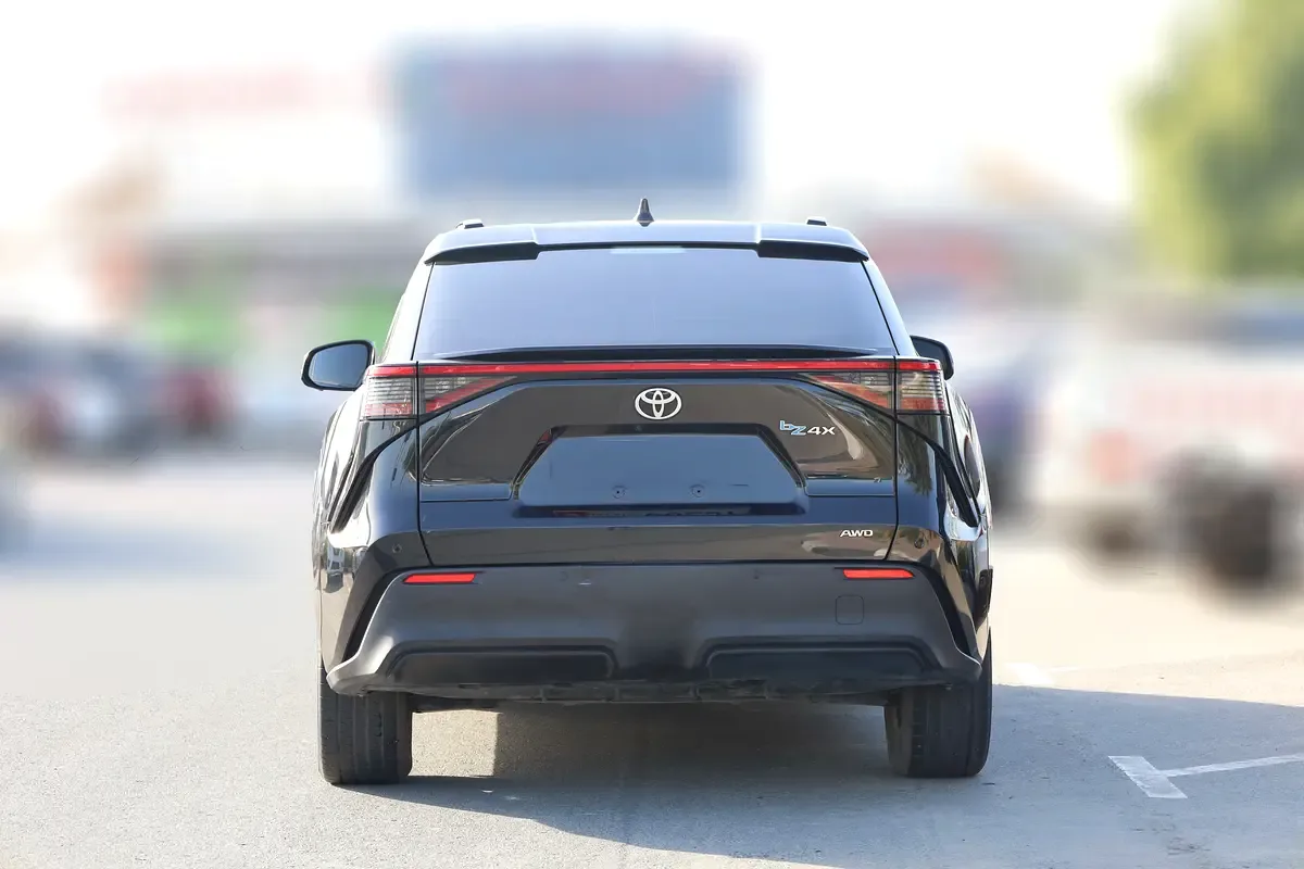 Toyota bZ4X AT (204 hp) - 3