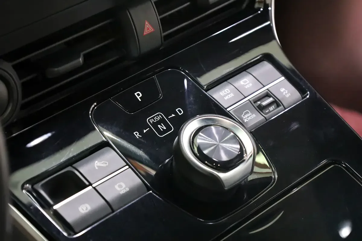 Toyota bZ4X AT (204 hp) - 14