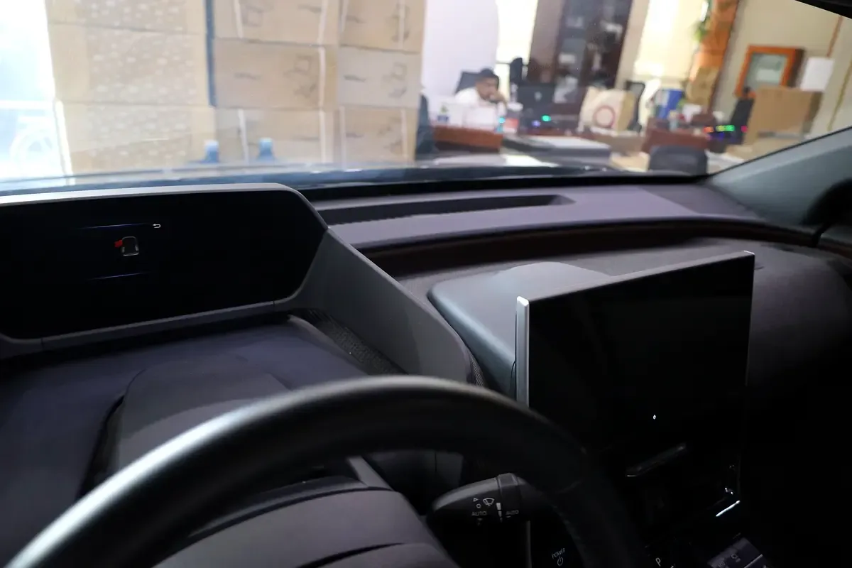 Toyota bZ4X AT (204 hp) - 13