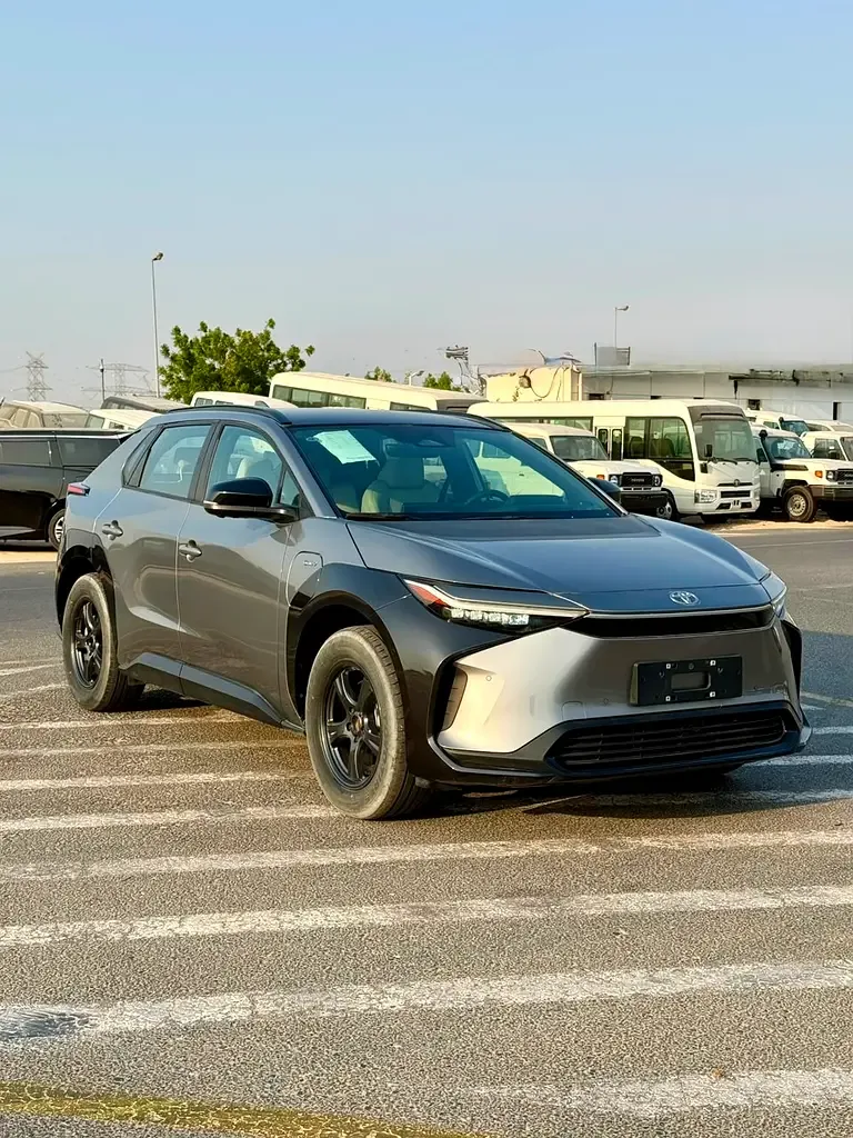 Toyota bZ4X AT (224 حصان) - 2