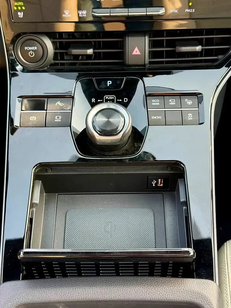 Toyota bZ4X AT (224 حصان) - 17