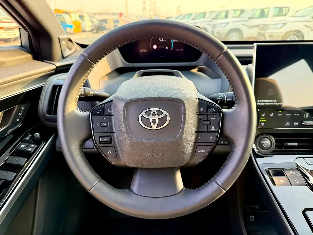 Toyota bZ4X AT (224 حصان) - 19