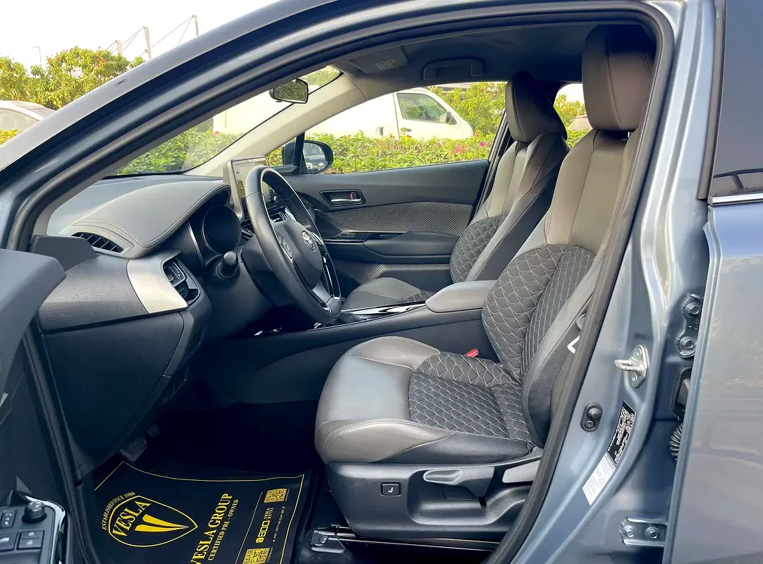 Toyota C-HR 1.8 AT (98 hp) - 16