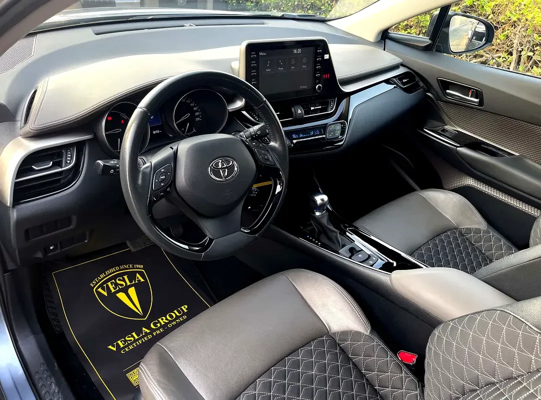 Toyota C-HR 1.8 AT (98 hp) - 17