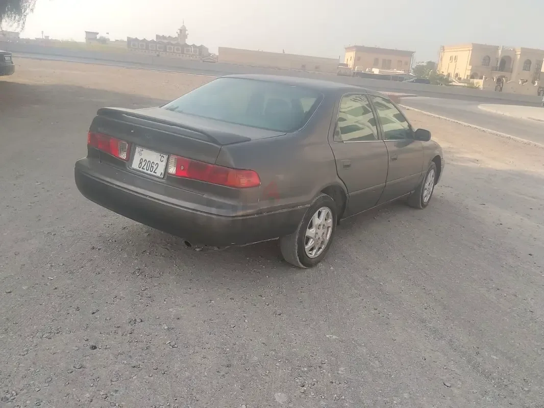Toyota Camry 2.2 AT (131 hp)
