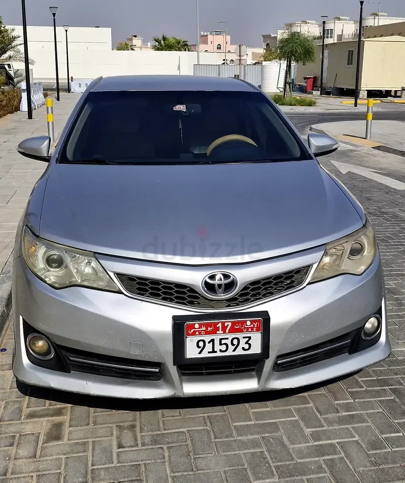 Toyota Camry 2.5 AT (181 hp)