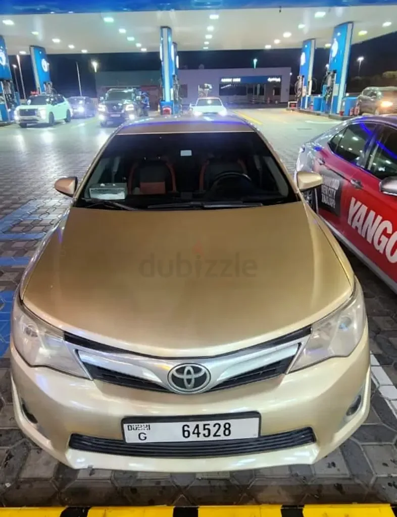 Toyota Camry 2.5 AT (181 hp)