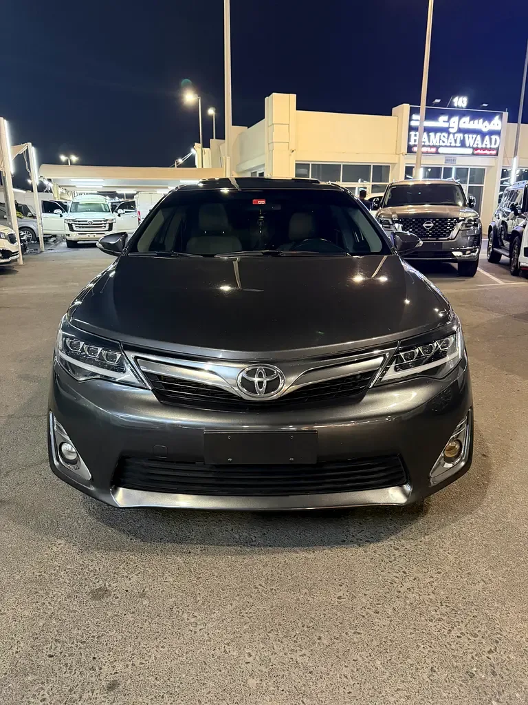 Toyota Camry 2.5 AT (181 hp)