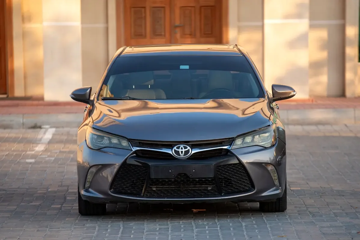 Toyota Camry 2.5 AT (181 حصان) - 4