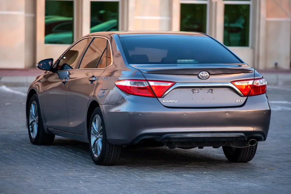 Toyota Camry 2.5 AT (181 حصان) - 7