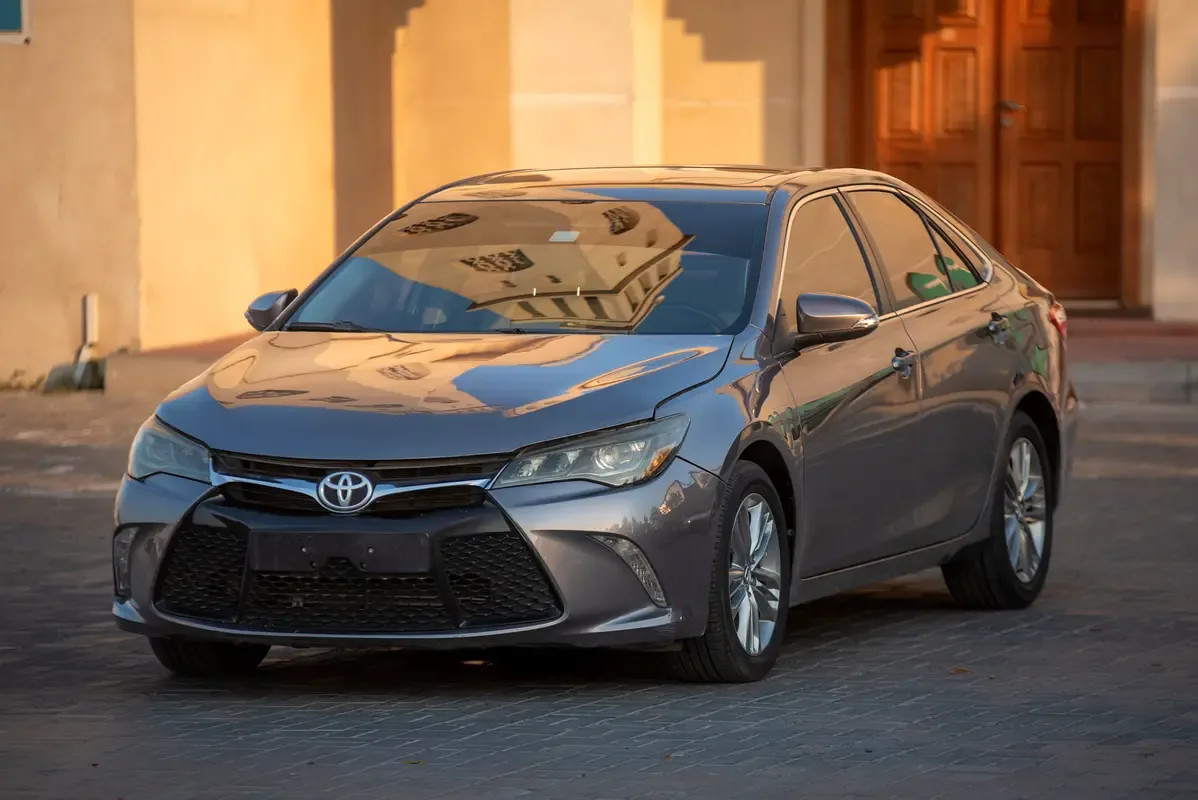 Toyota Camry 2.5 AT (181 حصان) - 5